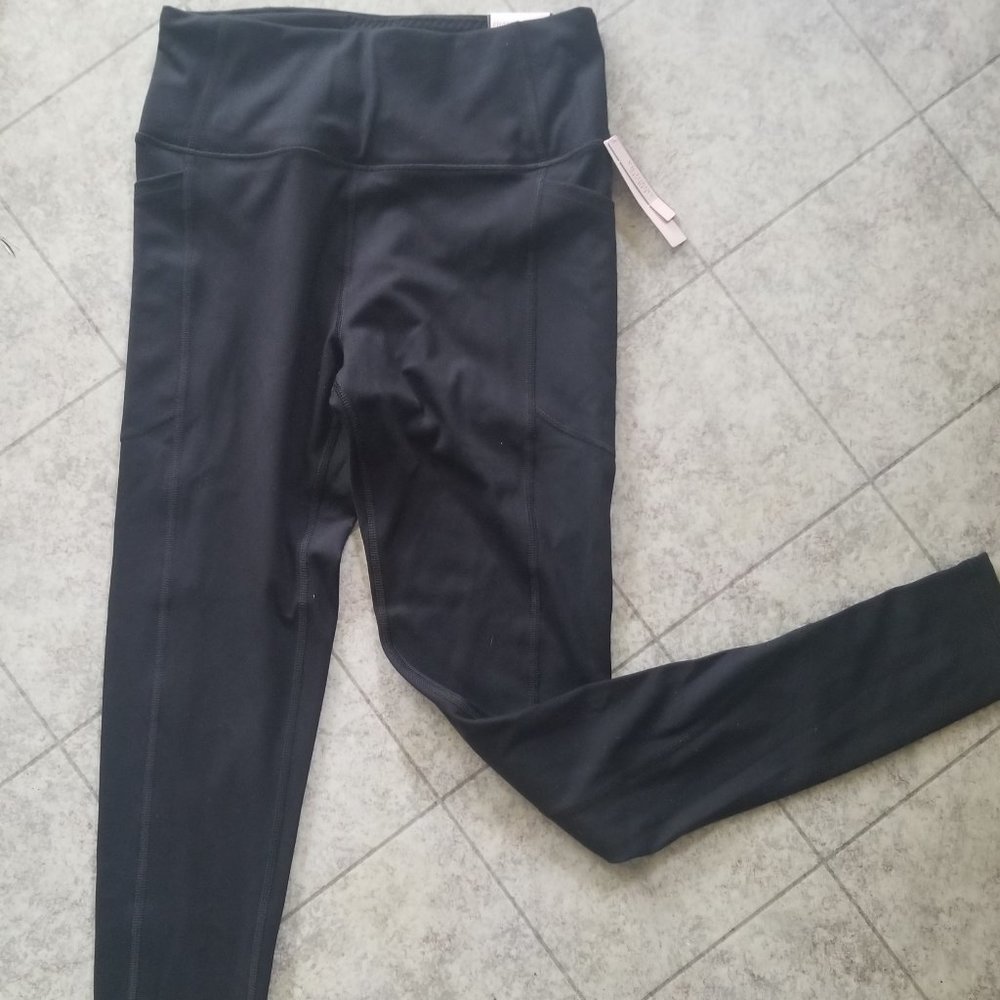 Victoria's Secret Studio High Rise leggings. Size 6 Black.